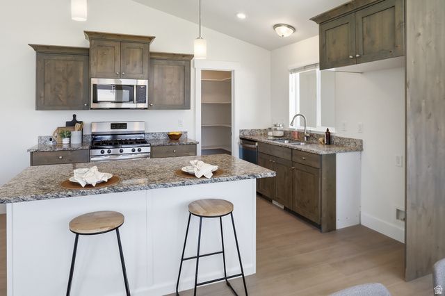 2467 W 3375 S, West Haven, UT 84401
