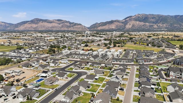 2467 W 3375 S, West Haven, UT 84401