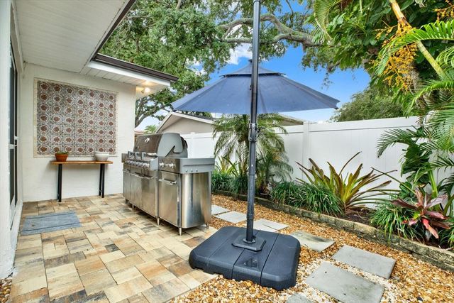 1040 PALM DRIVE, Belleair Beach, FL 33786