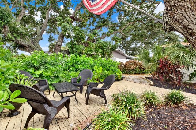 1040 PALM DRIVE, Belleair Beach, FL 33786