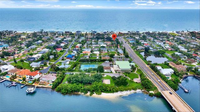 1040 PALM DRIVE, Belleair Beach, FL 33786