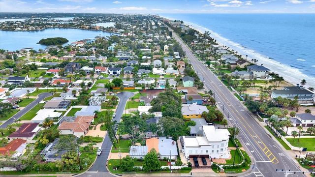1040 PALM DRIVE, Belleair Beach, FL 33786
