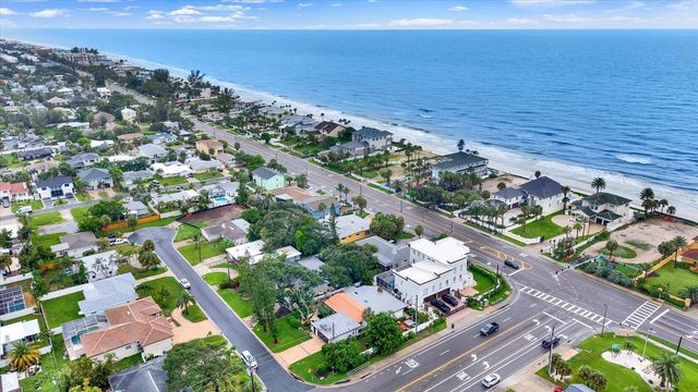 1040 PALM DRIVE, Belleair Beach, FL 33786