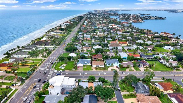 1040 PALM DRIVE, Belleair Beach, FL 33786