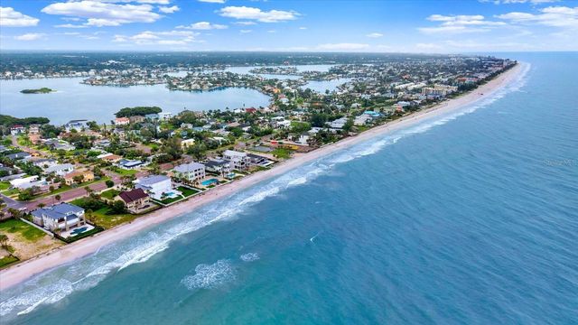 1040 PALM DRIVE, Belleair Beach, FL 33786