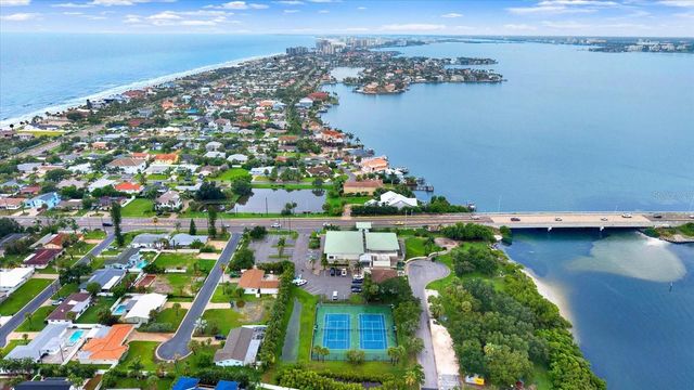 1040 PALM DRIVE, Belleair Beach, FL 33786