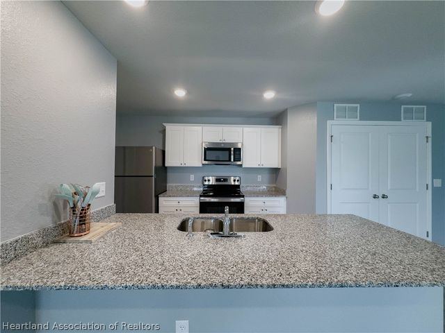 1392 Stone Ridge Circle, Sebring, FL 33870