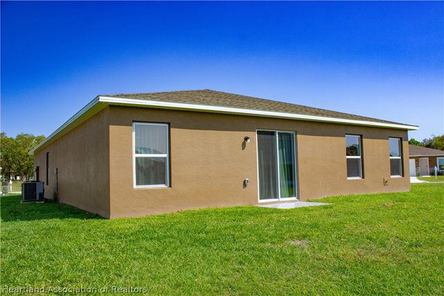 1392 Stone Ridge Circle, Sebring, FL 33870
