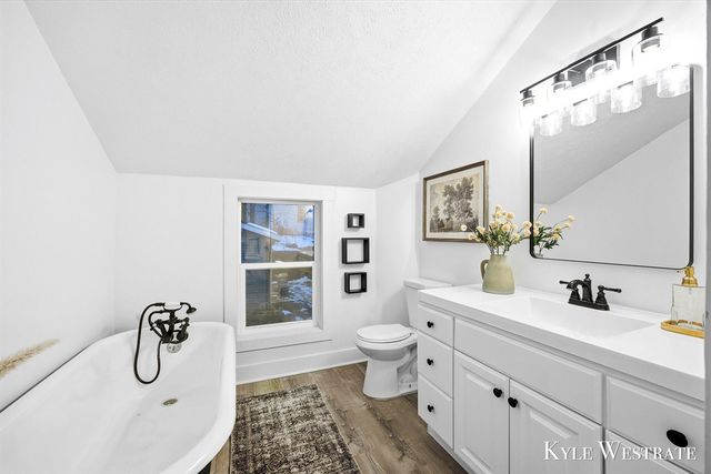 117 Houseman Avenue, Grand Rapids, MI 49503