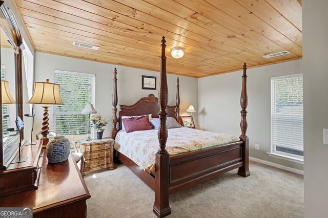 400 Timpson Cove Road, Clayton, GA 30525