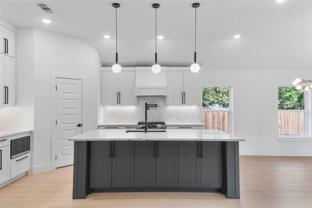 15006 Quail Drive, Balch Springs, TX 75180