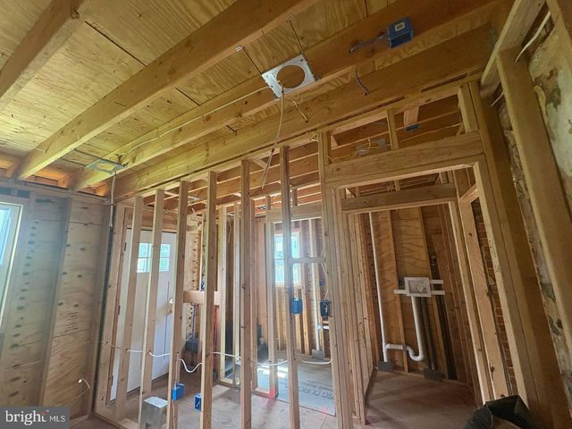 511 LINDEN AVE, Burlington, NJ 08016