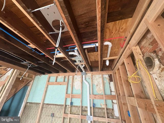 511 LINDEN AVE, Burlington, NJ 08016