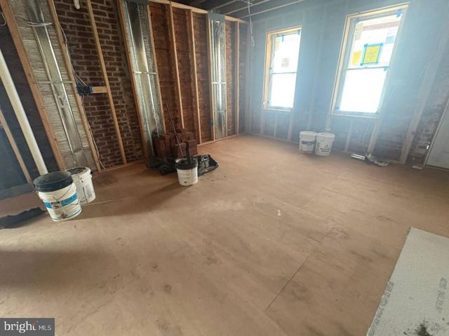 511 LINDEN AVE, Burlington, NJ 08016