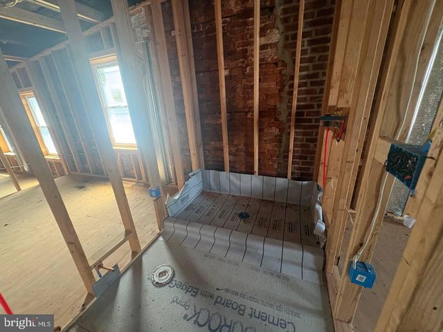 511 LINDEN AVE, Burlington, NJ 08016