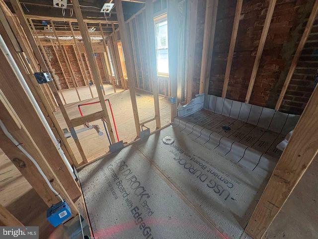 511 LINDEN AVE, Burlington, NJ 08016