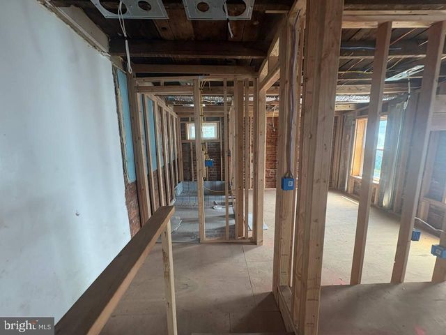 511 LINDEN AVE, Burlington, NJ 08016