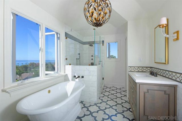 6028 Folsom, La Jolla, CA 92037