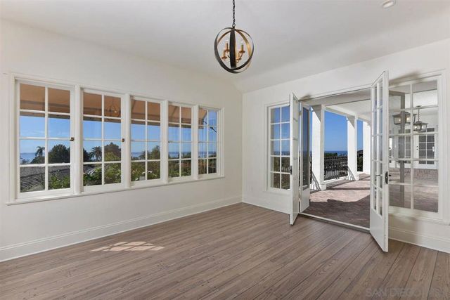 6028 Folsom, La Jolla, CA 92037