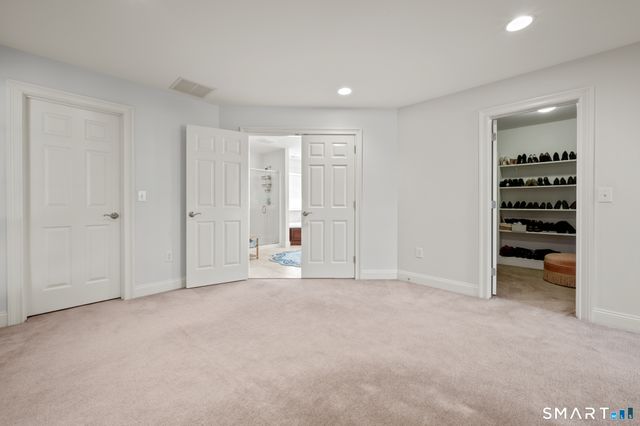 180 Weathervane Drive, New Milford, CT 06776
