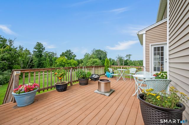 180 Weathervane Drive, New Milford, CT 06776