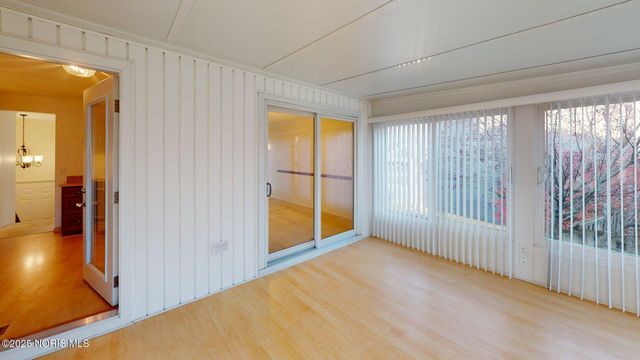 2175 Longport Drive, Maumee, OH 43537