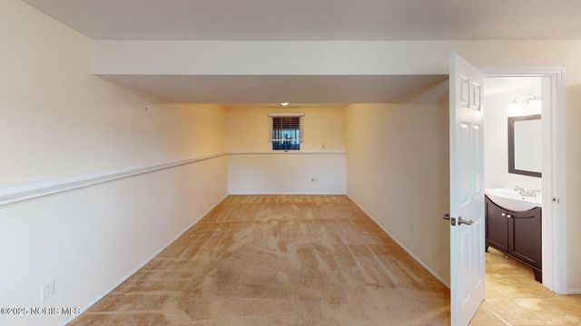 2175 Longport Drive, Maumee, OH 43537