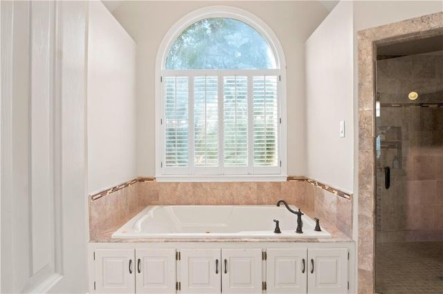 4339 Donerail Drive, Snellville, GA 30039