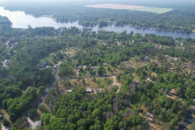 823 Marlboro Court, Nekoosa, WI 54457