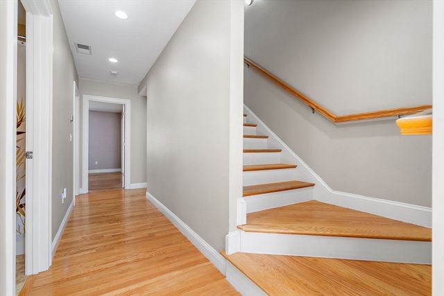 12 Gabriel Lane 12, Acton, MA 01720