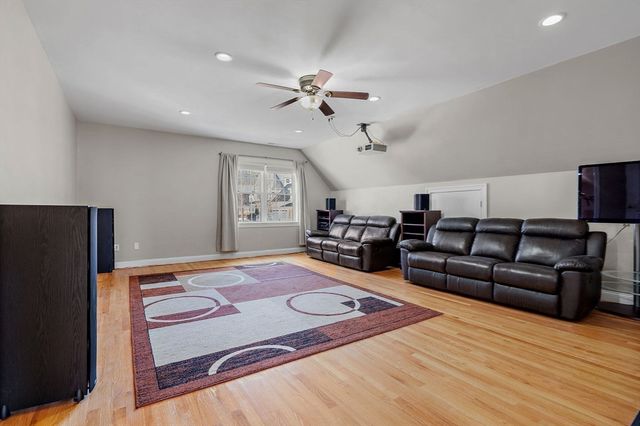 12 Gabriel Lane 12, Acton, MA 01720