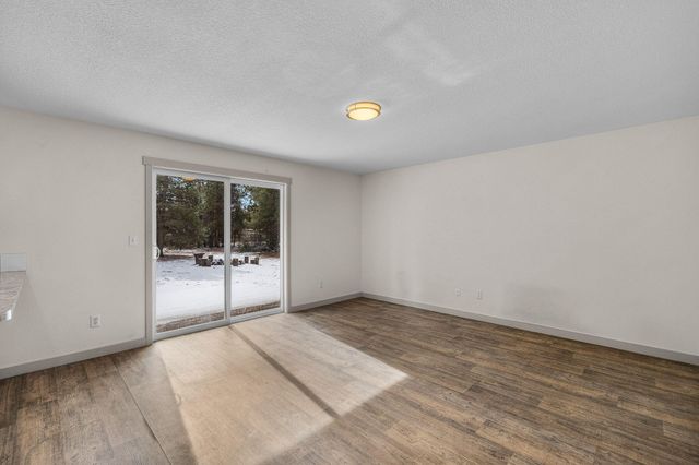 16053 Snowberry Lane, La Pine, OR 97739