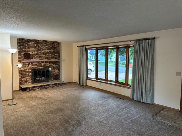2935 Bobbie Street, Eau Claire, WI 54703