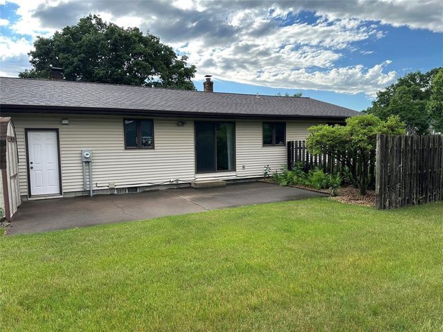2935 Bobbie Street, Eau Claire, WI 54703