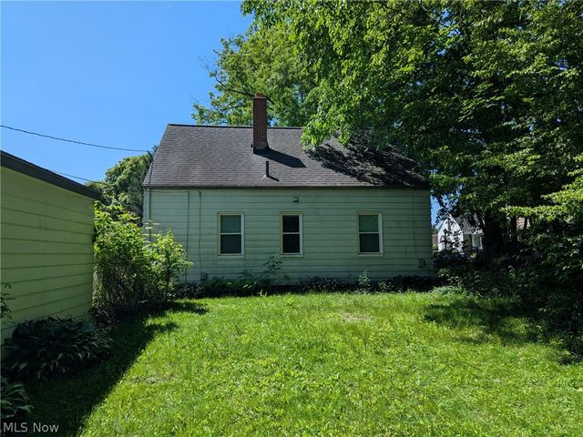 321 Filmore Avenue, Cuyahoga Falls, OH 44221