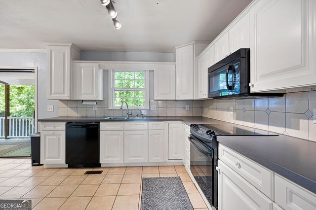 4681 Mahonia Way NW, Acworth, GA 30102