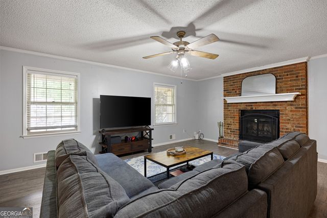 4681 Mahonia Way NW, Acworth, GA 30102