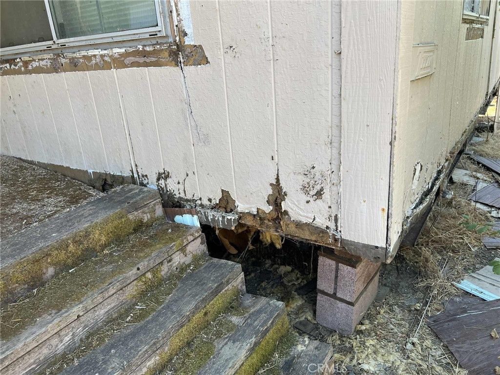 Image 9 of property listing at 6145 2nd Avenue, Lucerne, CA 95458