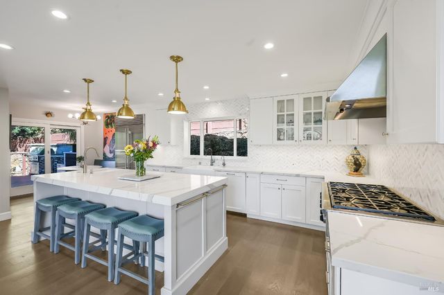 1676 Indian Valley Rd, Novato, CA 94947