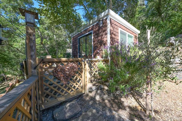 1676 Indian Valley Rd, Novato, CA 94947