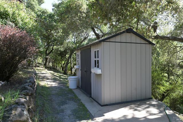 1676 Indian Valley Rd, Novato, CA 94947