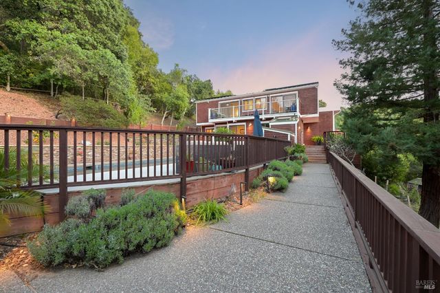 1676 Indian Valley Rd, Novato, CA 94947