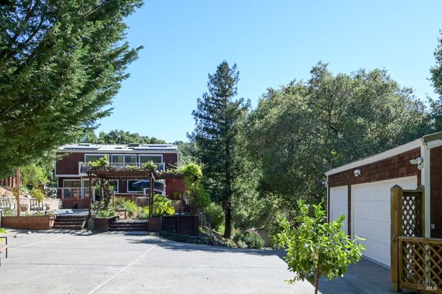 1676 Indian Valley Rd, Novato, CA 94947