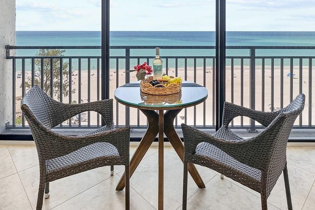 20 WHISPERING SANDS DRIVE 1102, Sarasota, FL 34242