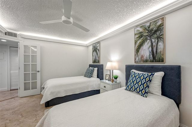 20 WHISPERING SANDS DRIVE 1102, Sarasota, FL 34242