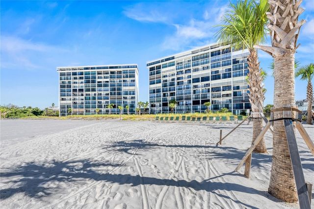 20 WHISPERING SANDS DRIVE 1102, Sarasota, FL 34242