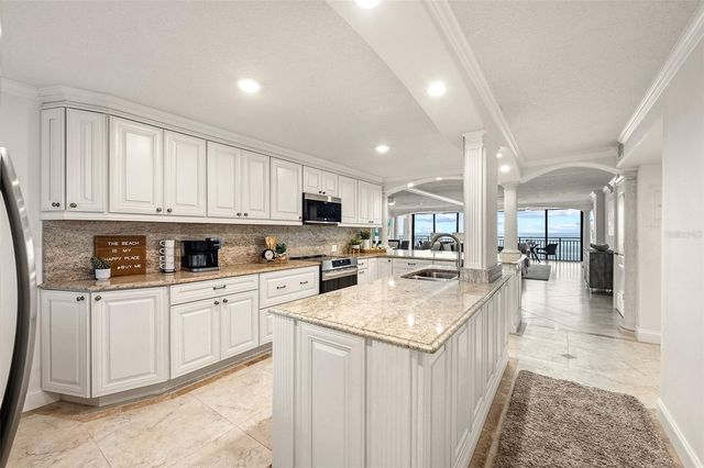 20 WHISPERING SANDS DRIVE 1102, Sarasota, FL 34242