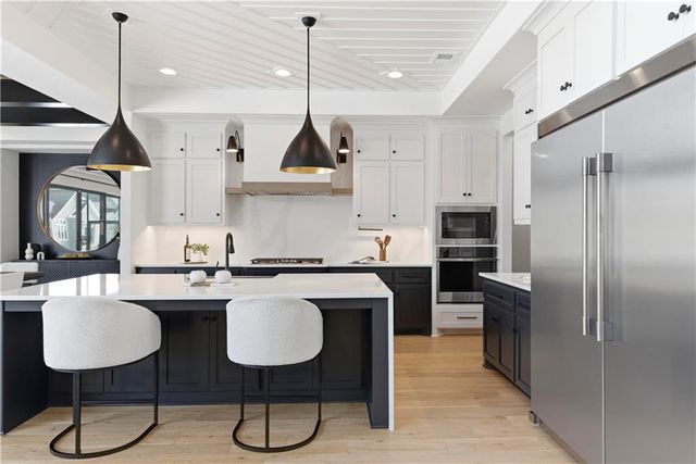 16908 Rosehill Street, Overland Park, KS 66221