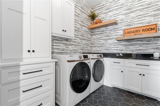 16908 Rosehill Street, Overland Park, KS 66221