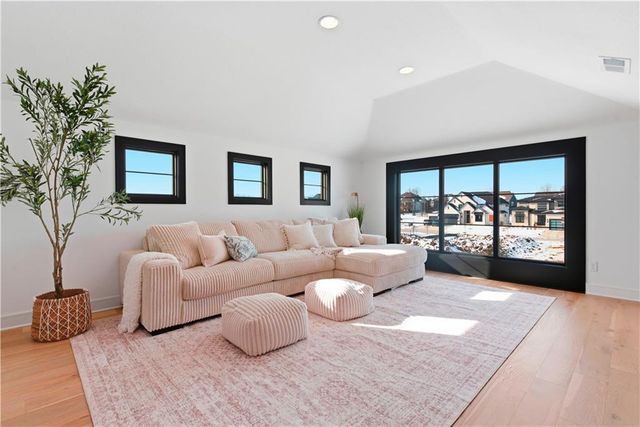 16908 Rosehill Street, Overland Park, KS 66221